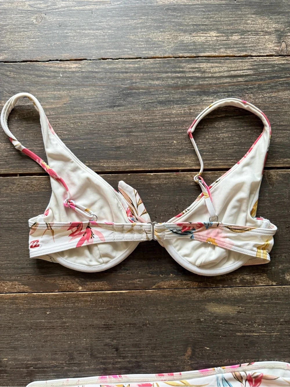 Billabong Floral Underwire Bikini Set | M | Ivory Botanical